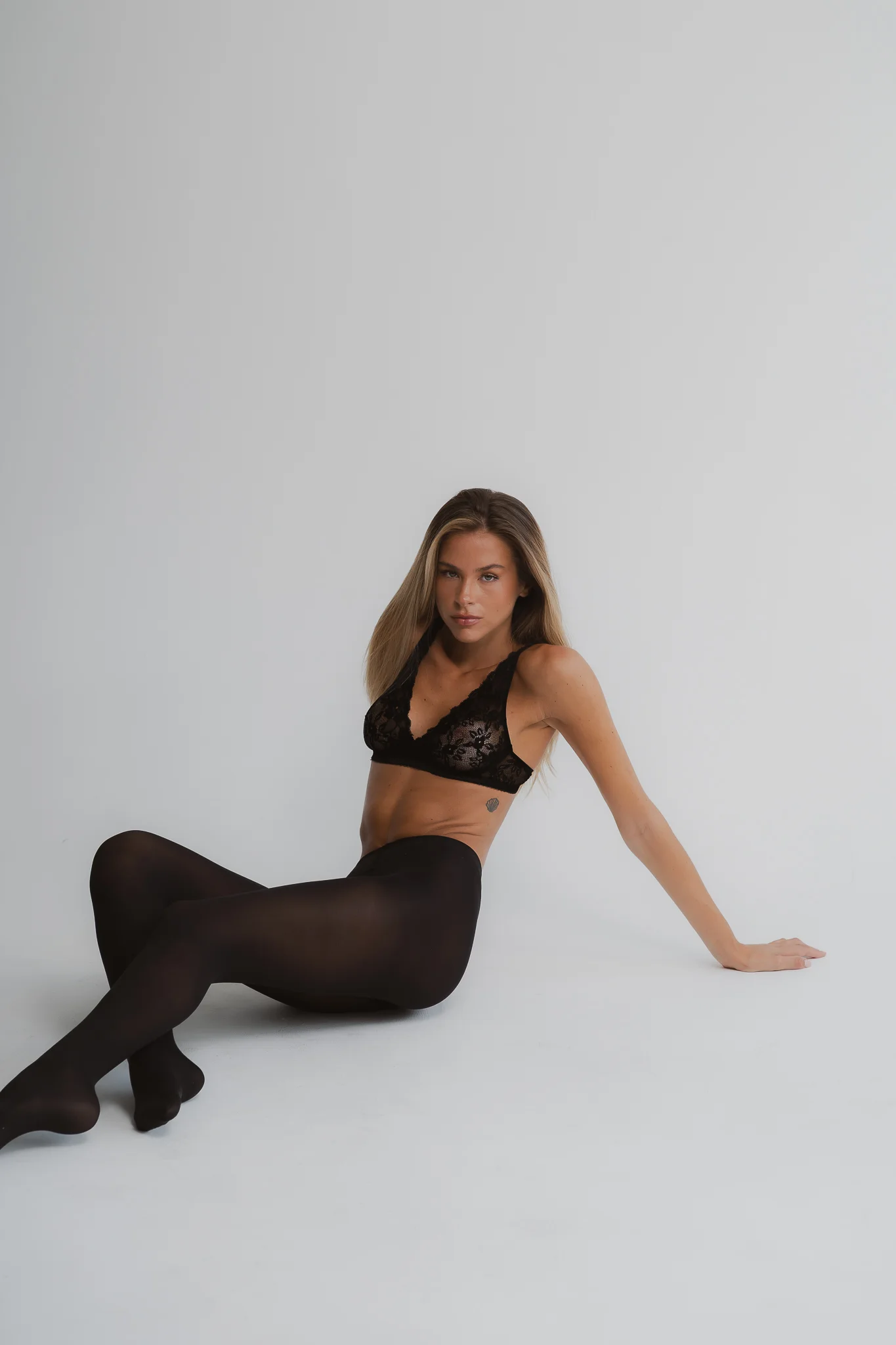 ariana-caride-04