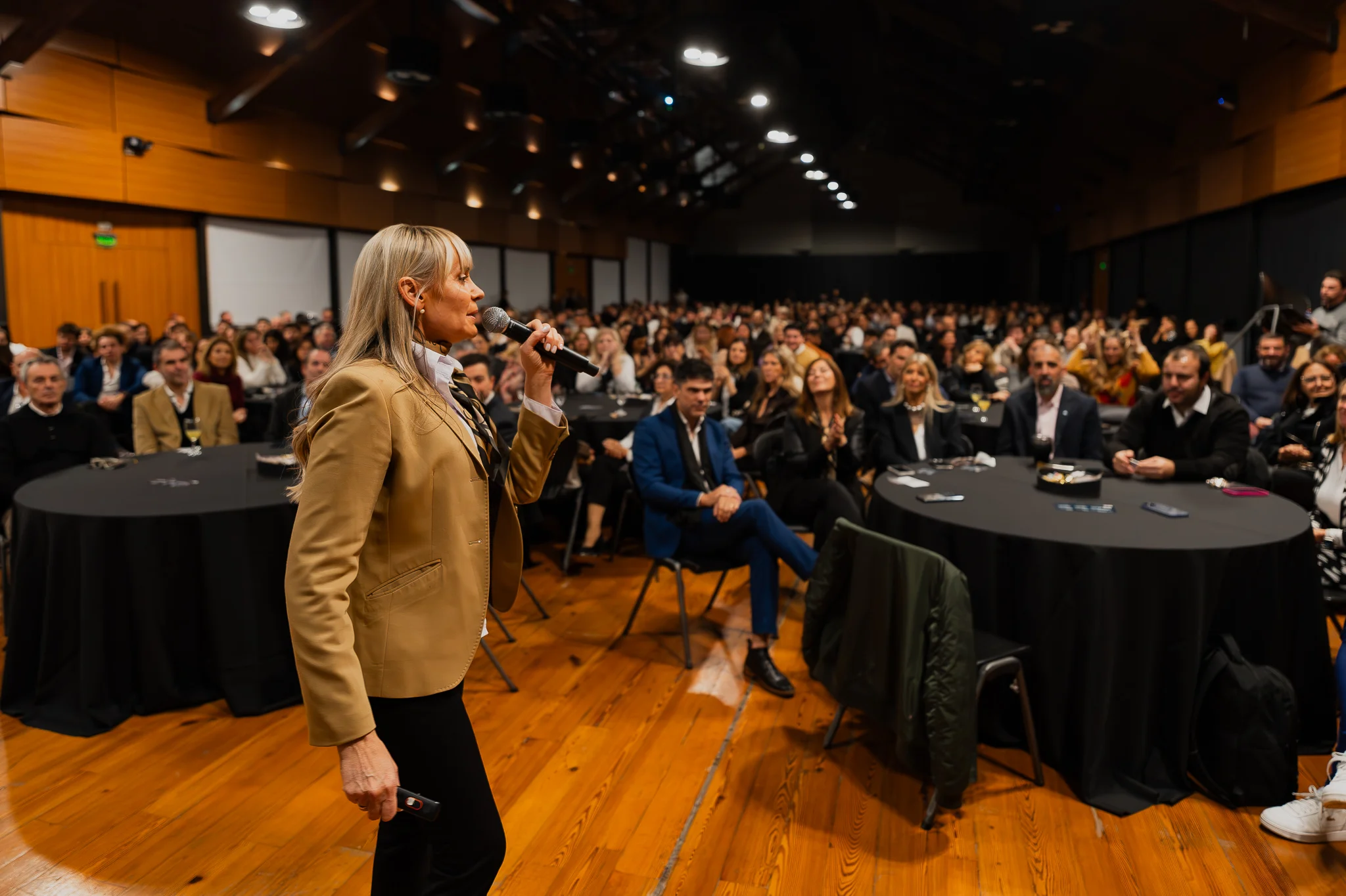 conference-03