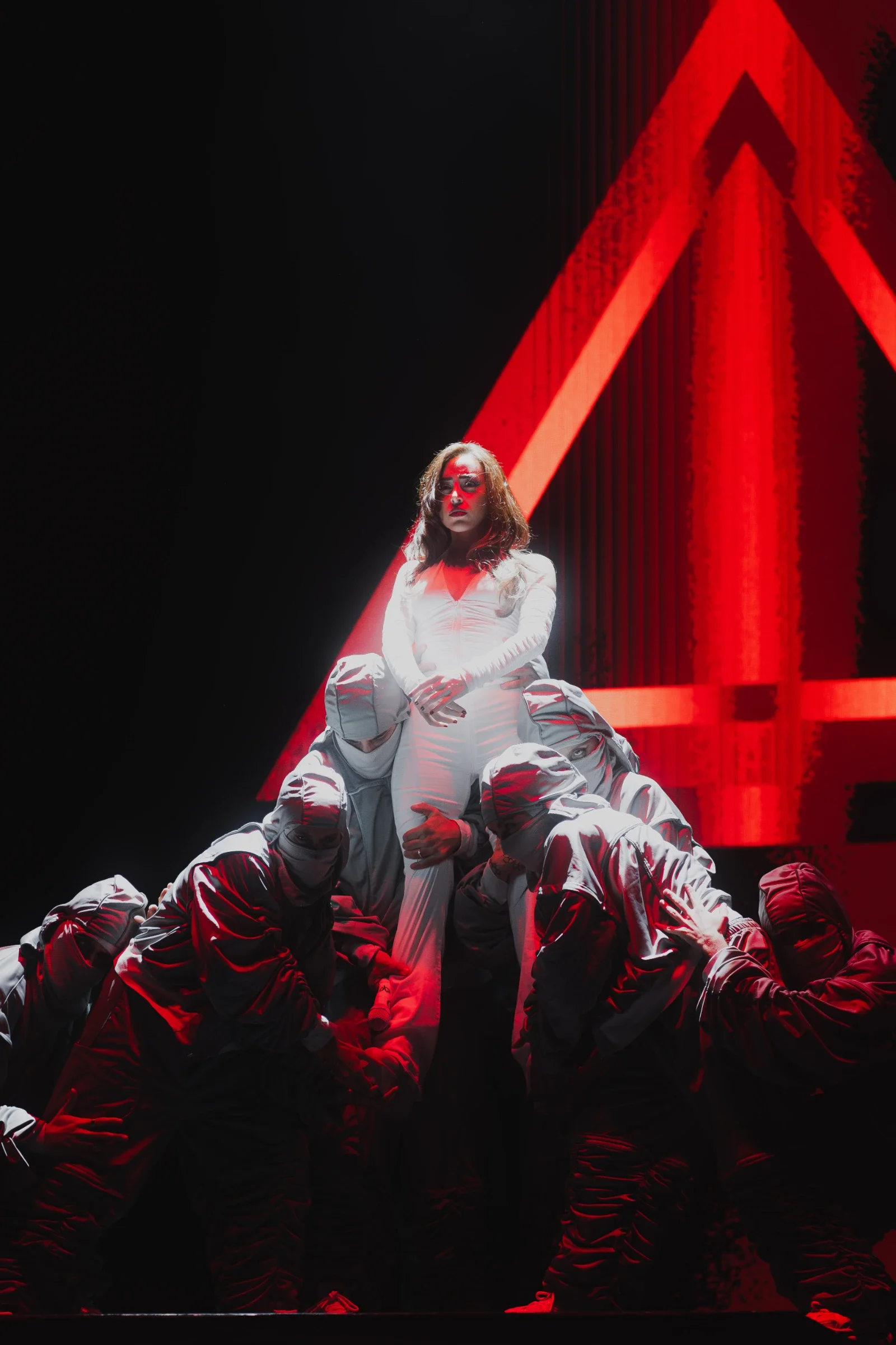 nicki-nicole-01
