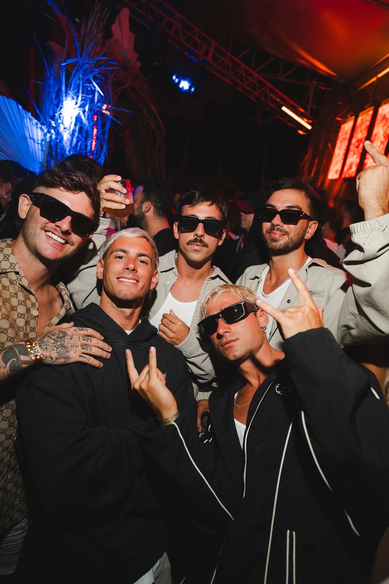 nightclub-07